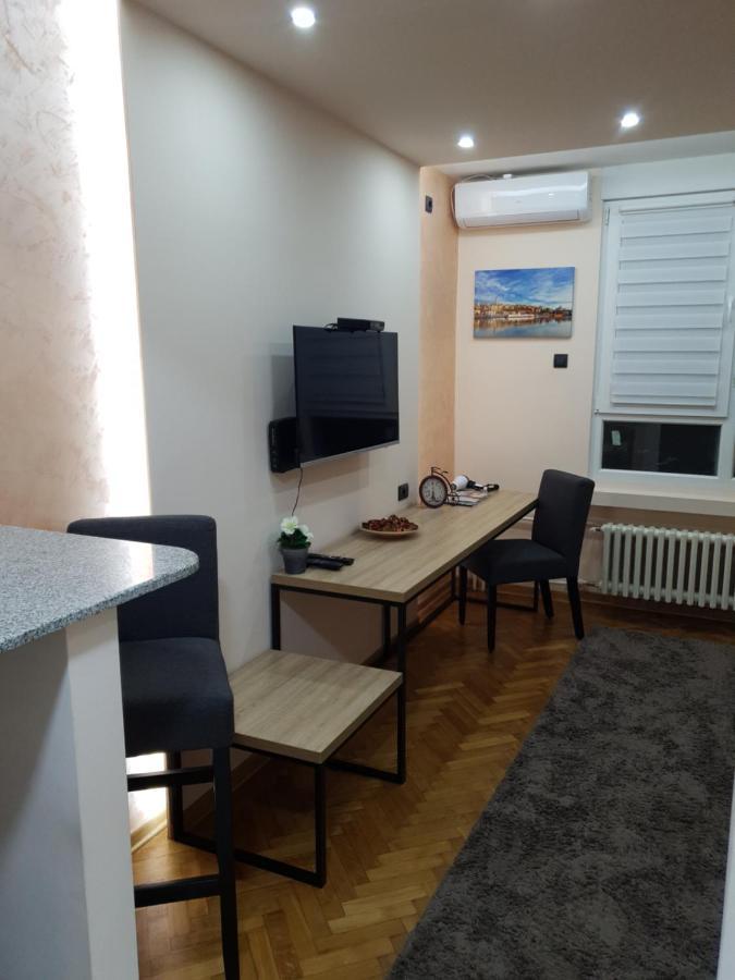Apartman Dodolu ベオグラード エクステリア 写真